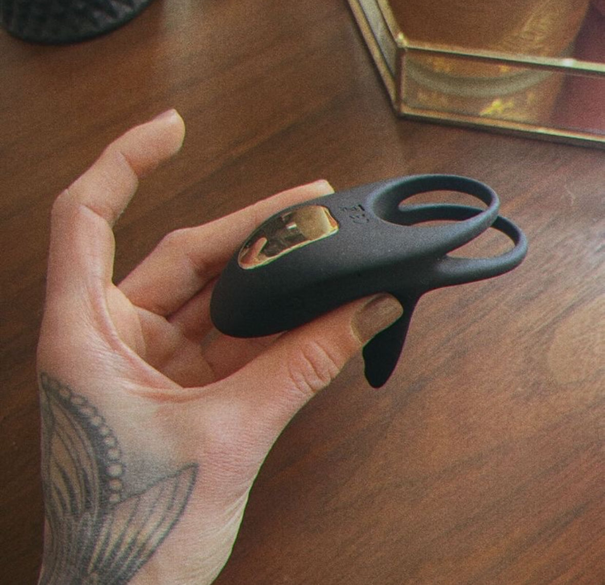 The Ume - unique pulsating function + remote control
