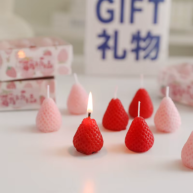 Aromatherapy Strawberry Candles